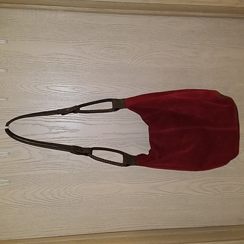 ISAAC MIZRAHI- large hobo purse (burgundy & brown)